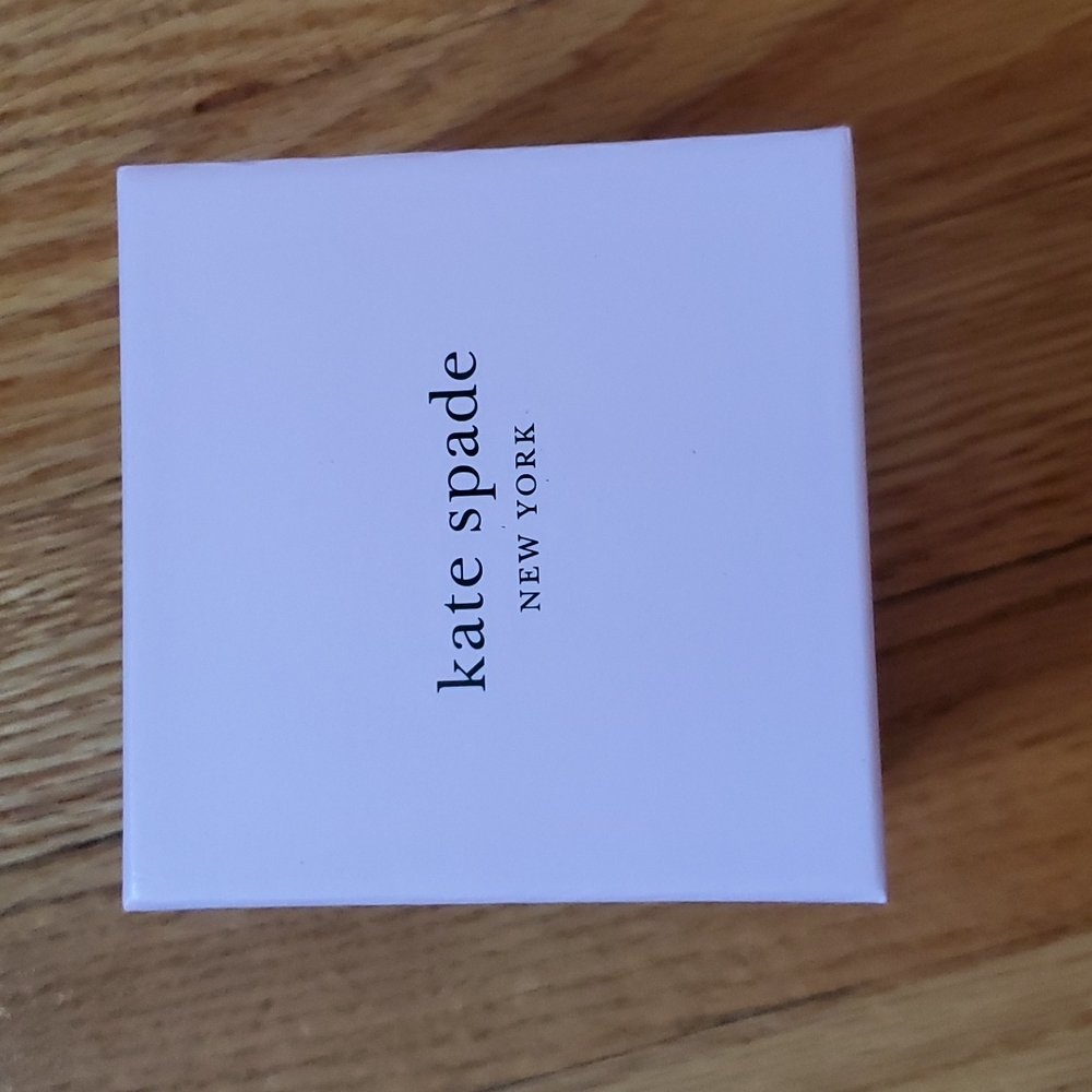 Kate Spade ♠️ Watch Park Row Silicon Band - Picture 4 of 5